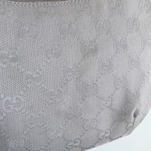 Gucci Lilac GG Canvas Shoulder Bag - Picture 4 of 6